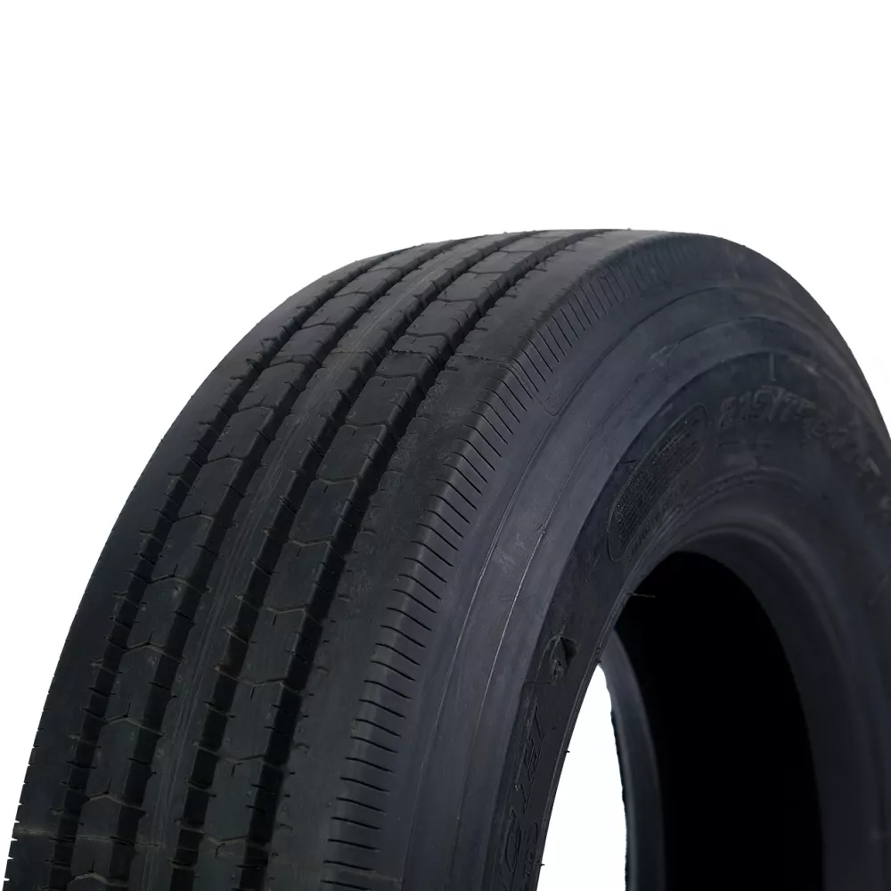 Грузовая шина 215/75 R17,5 Long March LM-216 16PR в Миассе